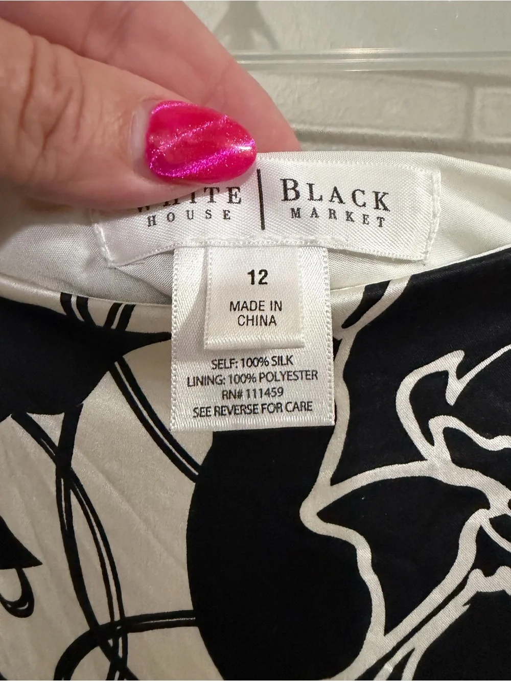 White House Black Market Black and White Floral Silk A-Line Skirt. Size 12